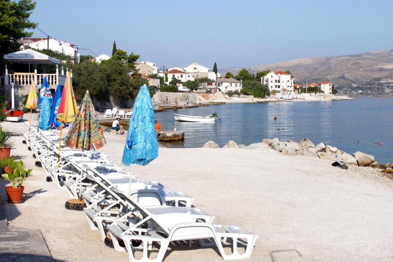 Apartments By The Sea Arbanija, Ciovo - 17332 Trogir Zewnętrze zdjęcie