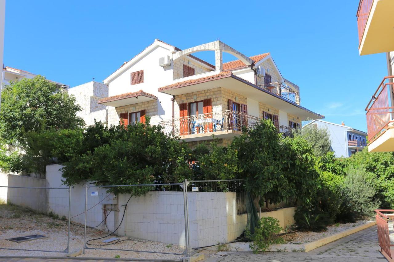 Apartments By The Sea Arbanija, Ciovo - 17332 Trogir Zewnętrze zdjęcie
