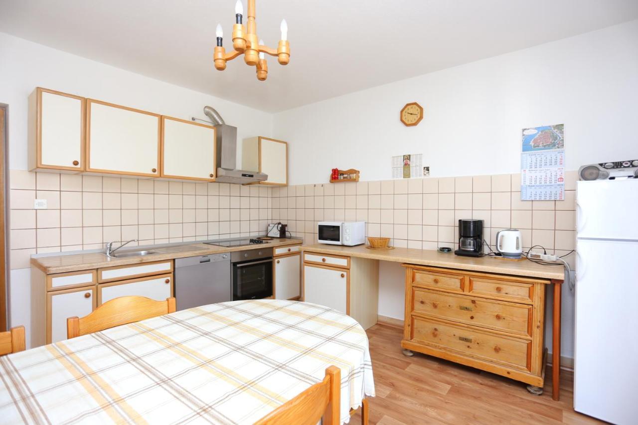 Apartments By The Sea Arbanija, Ciovo - 17332 Trogir Zewnętrze zdjęcie