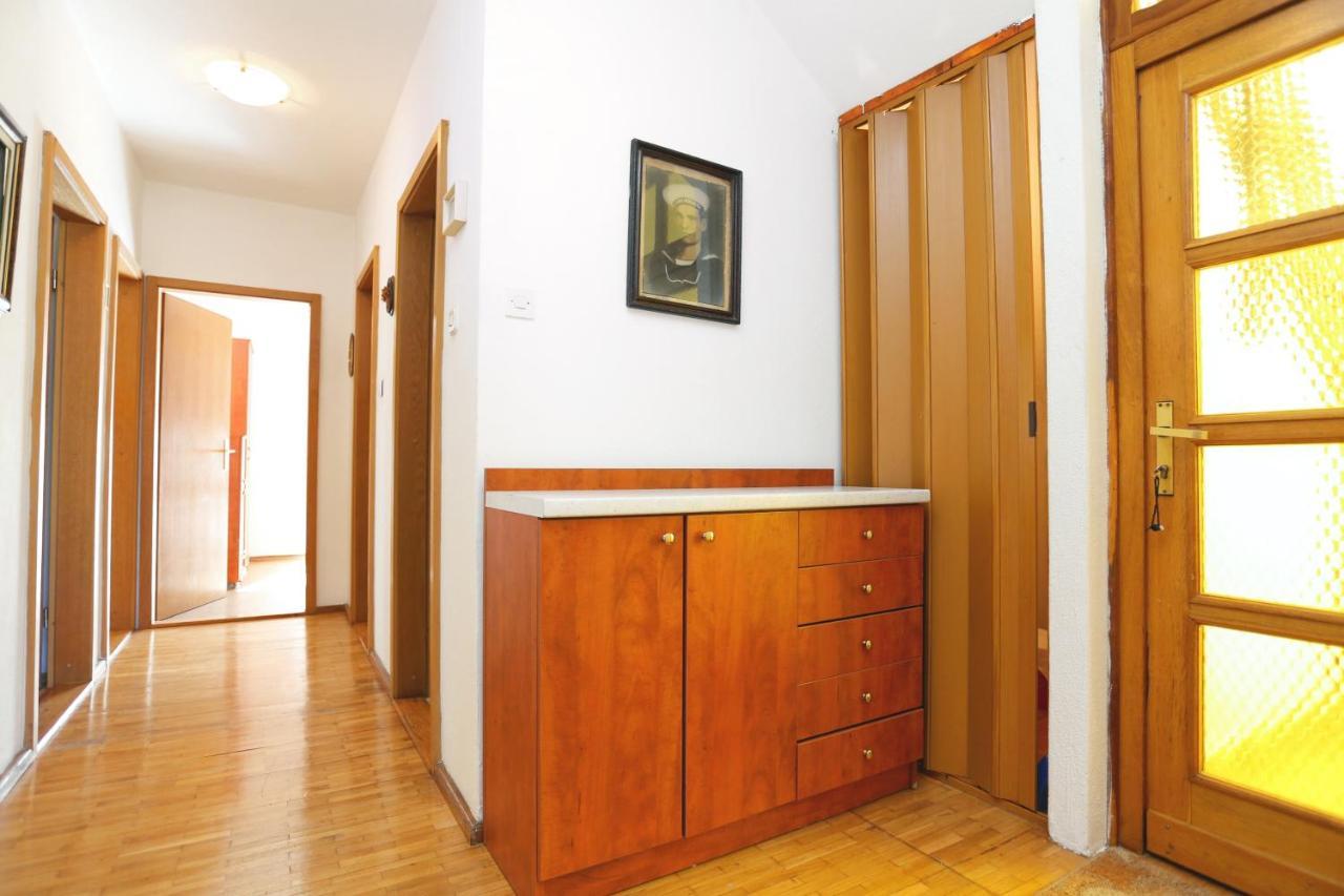 Apartments By The Sea Arbanija, Ciovo - 17332 Trogir Zewnętrze zdjęcie