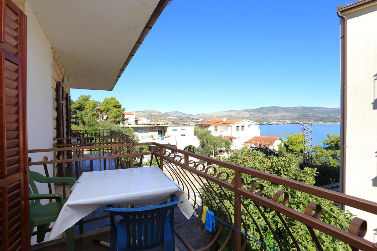 Apartments By The Sea Arbanija, Ciovo - 17332 Trogir Zewnętrze zdjęcie