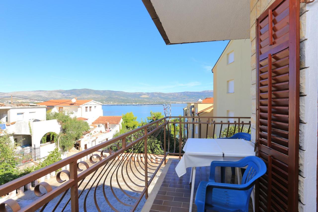 Apartments By The Sea Arbanija, Ciovo - 17332 Trogir Zewnętrze zdjęcie