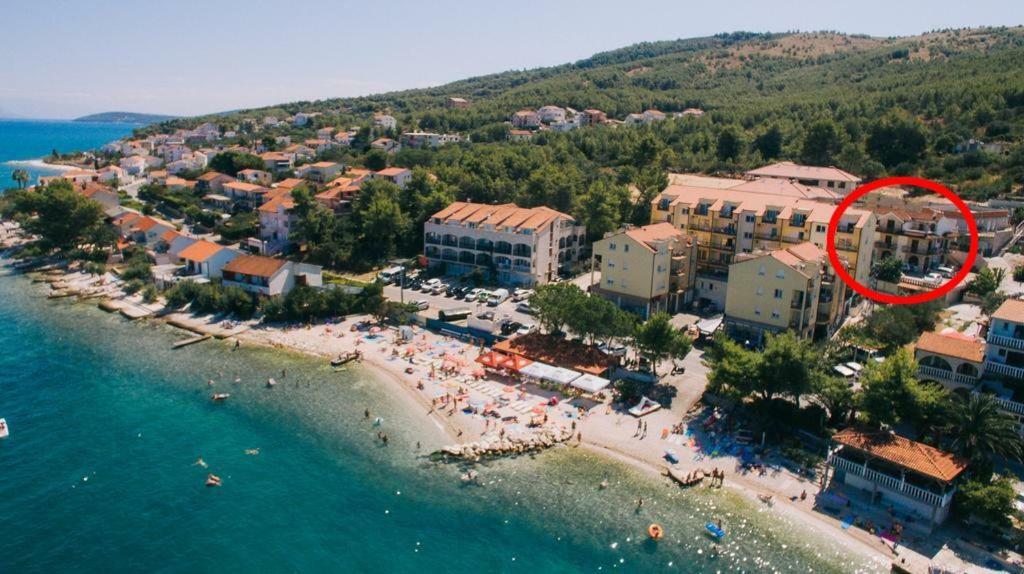 Apartments By The Sea Arbanija, Ciovo - 17332 Trogir Zewnętrze zdjęcie